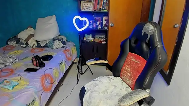 Snapshot of peanut_tangerine chatting on 14, 12, 2025 peanut tangerine online show from 14, 12, 2025