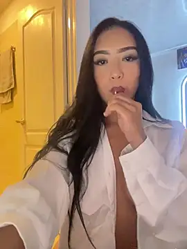 SOPHIACANDY19  online show from 17, 7, 2026