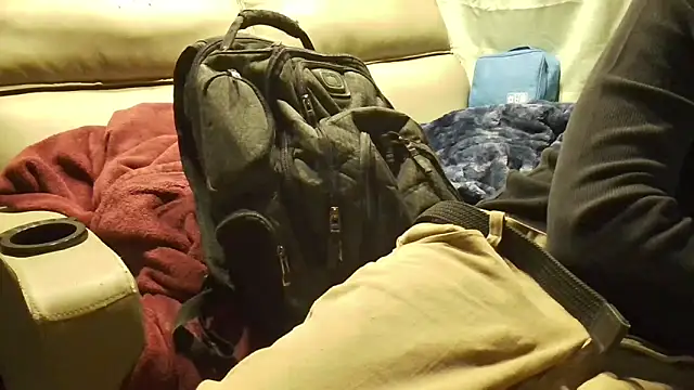 overaveragefreak4you online show from 17, 3, 2026