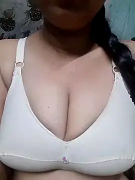 Snapshot of sajida34 chatting on 13, 3, 2025 sajida34 online show from 13, 3, 2025