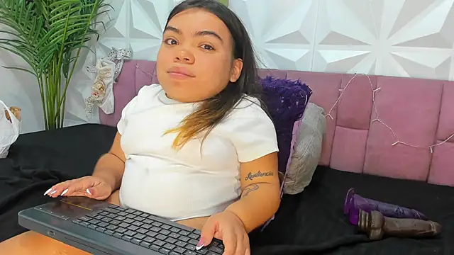 Snapshot of Michelle_Brooks chatting on 26, 12, 2024 Michelle Brooks online show from 26, 12, 2024