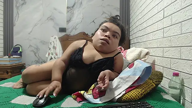 Snapshot of Michelle_Brooks chatting on 1, 2, 2025 Michelle Brooks online show from 1, 2, 2025