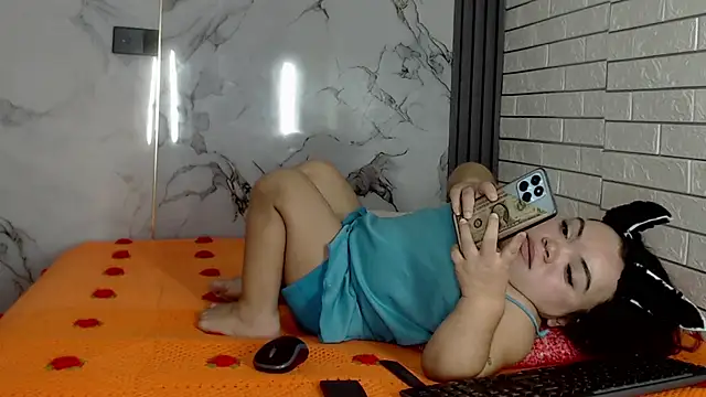 Snapshot of Michelle_Brooks chatting on 22, 3, 2025 Michelle Brooks online show from 22, 3, 2025