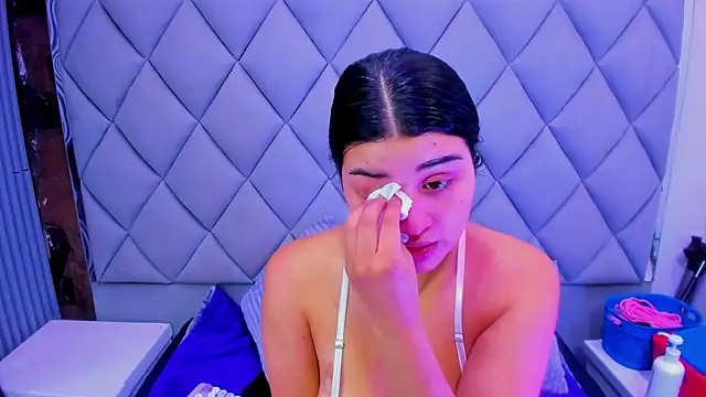 venusowen  online show from 7, 11, 2025