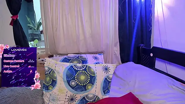 Snapshot of AnnieBigBoobs chatting on 15, 10, 2025 AnnieBigBoobs online show from 15, 10, 2025