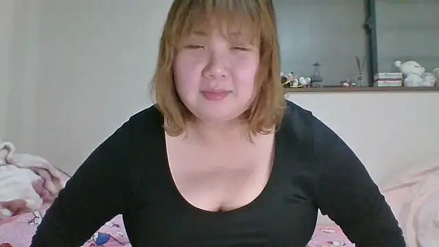 Snapshot of SAKU-RA-chan chatting on 2, 3, 2025 SAKU-RA-chan online show from 2, 3, 2025