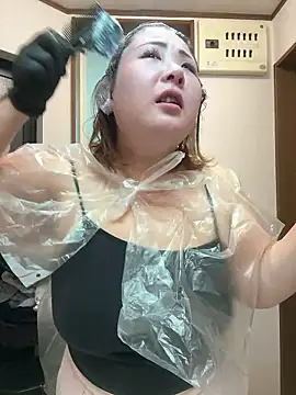 Snapshot of SAKU-RA-chan chatting on 17, 10, 2025 SAKU-RA-chan online show from 17, 10, 2025