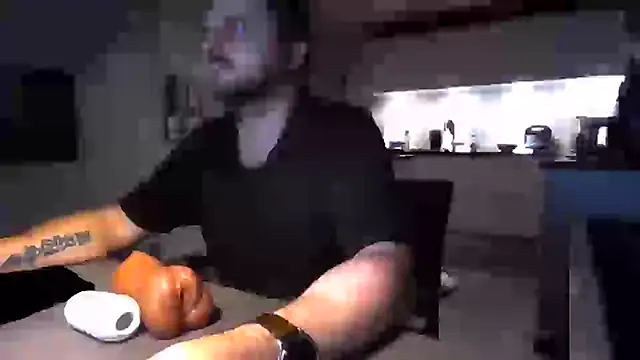 Snapshot of jensen38 chatting on 5, 3, 2025 jensen38 online show from 5, 3, 2025