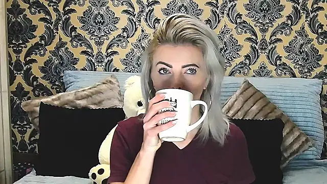 Snapshot of Aly_girl1 chatting on 23, 2, 2025 Aly girl1 online show from 23, 2, 2025