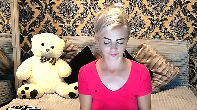 Snapshot of Aly_girl1 chatting on 13, 3, 2025 Aly girl1 online show from 13, 3, 2025