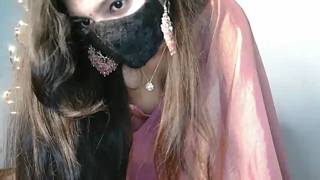 Snapshot of Reena_Singh53 chatting on 10, 11, 2025 Reena Singh53 online show from 10, 11, 2025