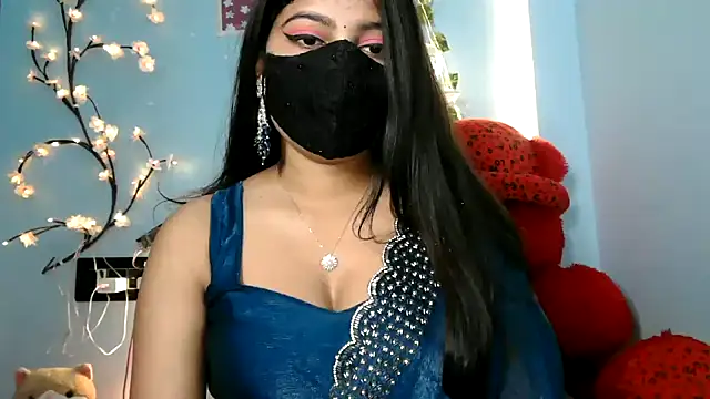 Snapshot of Reena_Singh53 chatting on 19, 11, 2025 Reena Singh53 online show from 19, 11, 2025