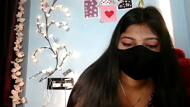 Snapshot of Reena_Singh53 chatting on 29, 11, 2025 Reena Singh53 online show from 29, 11, 2025