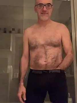 Snapshot of MaxVain chatting on 5, 1, 2025 MaxVain online show from 5, 1, 2025