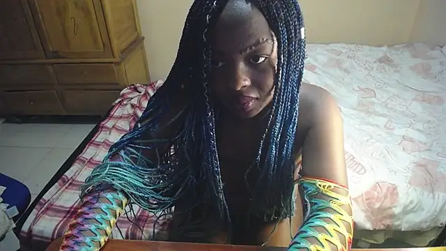  Zooee online show from 4, 3, 2025