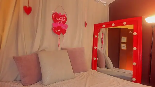 Little Ivy online show from 6, 2, 2026