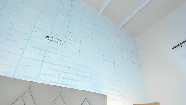 Isis Osman online show from 12, 3, 2025