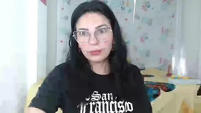 Snapshot of anybellucci43 chatting on 20, 12, 2024 anybellucci43 online show from 20, 12, 2024