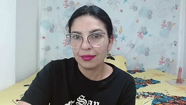 Snapshot of anybellucci43 chatting on 21, 12, 2024 anybellucci43 online show from 21, 12, 2024