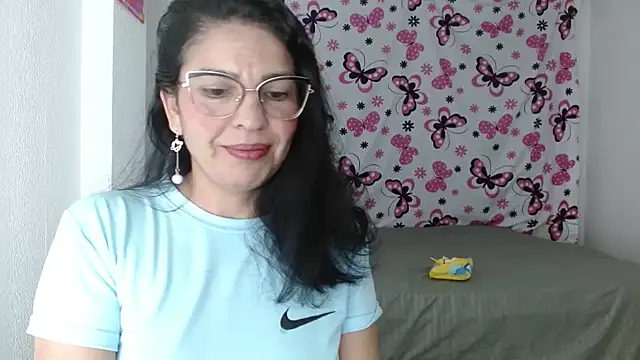 Snapshot of anybellucci43 chatting on 27, 12, 2024 anybellucci43 online show from 27, 12, 2024