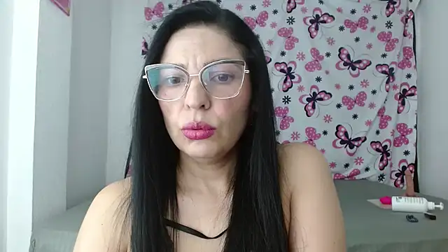 Snapshot of anybellucci43 chatting on 10, 1, 2025 anybellucci43 online show from 10, 1, 2025