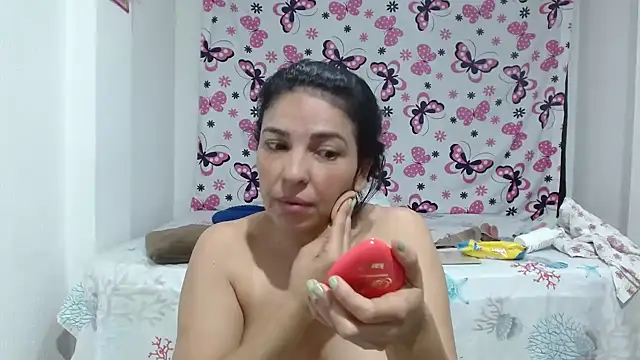 Snapshot of anybellucci43 chatting on 19, 1, 2025 anybellucci43 online show from 19, 1, 2025