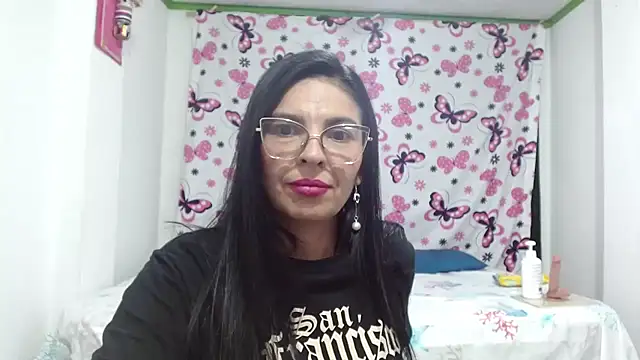 Snapshot of anybellucci43 chatting on 22, 1, 2025 anybellucci43 online show from 22, 1, 2025