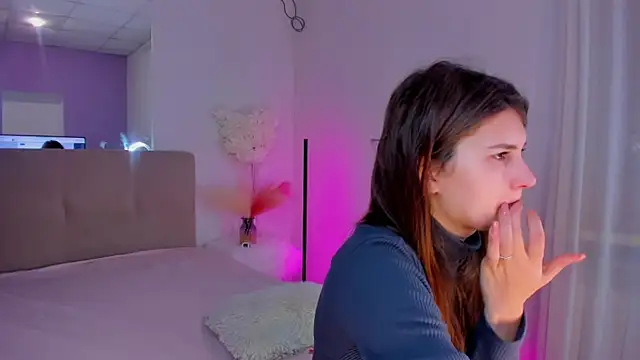 Laura Leee online show from 20, 3, 2025