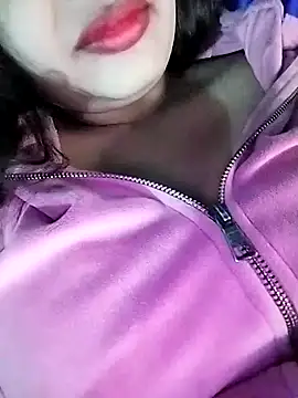 Miss-Siyaa online show from 2, 1, 2025