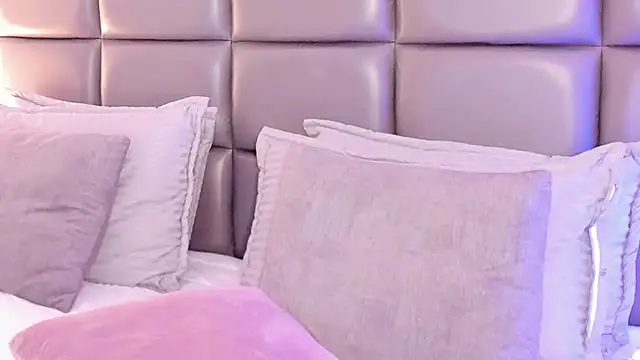 SpicySugar  online show from 1, 11, 2025