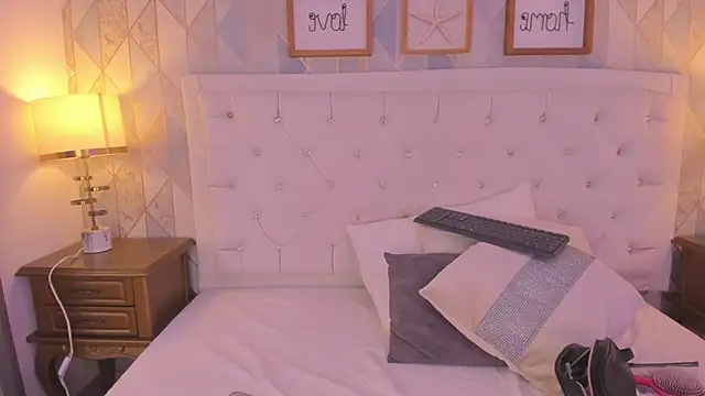 Snapshot of martina_rivera_ chatting on 28, 6, 2026 martina rivera online show from 28, 6, 2026