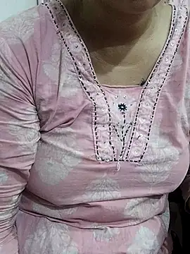 Snapshot of Urmila_bhabhii chatting on 4, 6, 2026 Urmila bhabhii online show from 4, 6, 2026