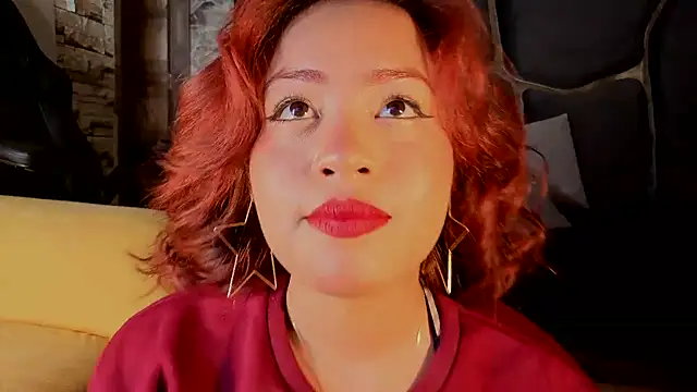 Snapshot of Estrella05_ chatting on 30, 10, 2025 Estrella05 online show from 30, 10, 2025