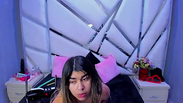 Snapshot of NahomiConnor_ chatting on 26, 9, 2025 NahomiConnor online show from 26, 9, 2025