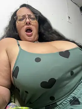 Snapshot of KarllaWalker chatting on 22, 6, 2026 KarllaWalker online show from 22, 6, 2026