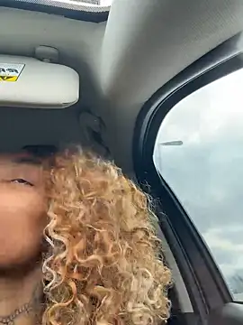 butterflybootyy online show from 4, 3, 2025