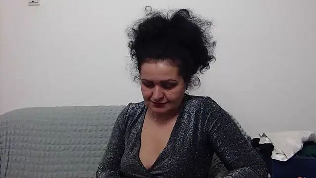 Snapshot of MilfValerie chatting on 30, 1, 2025 MilfValerie online show from 30, 1, 2025