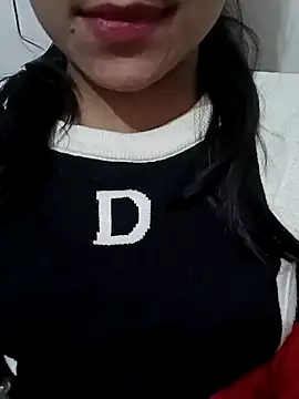 Snapshot of Riyu_05 chatting on 2, 1, 2025 Riyu 05 online show from 2, 1, 2025