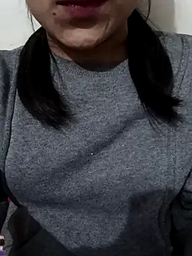 Snapshot of Riyu_05 chatting on 25, 1, 2025 Riyu 05 online show from 25, 1, 2025