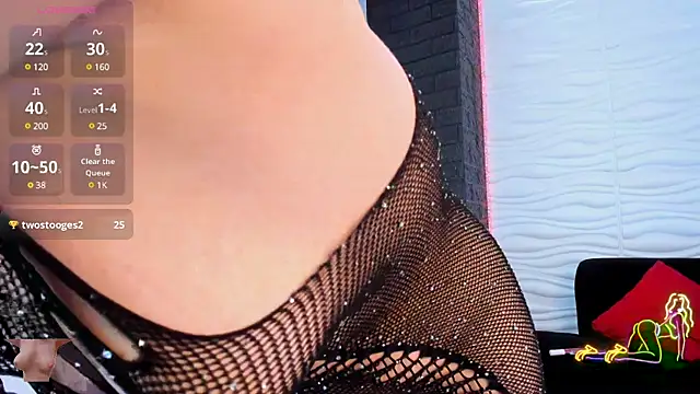 Snapshot of Bella_reaset18 chatting on 5, 12, 2024 Bella reaset18 online show from 5, 12, 2024