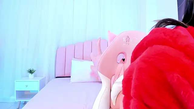 Snapshot of Bella_reaset18 chatting on 10, 12, 2024 Bella reaset18 online show from 10, 12, 2024