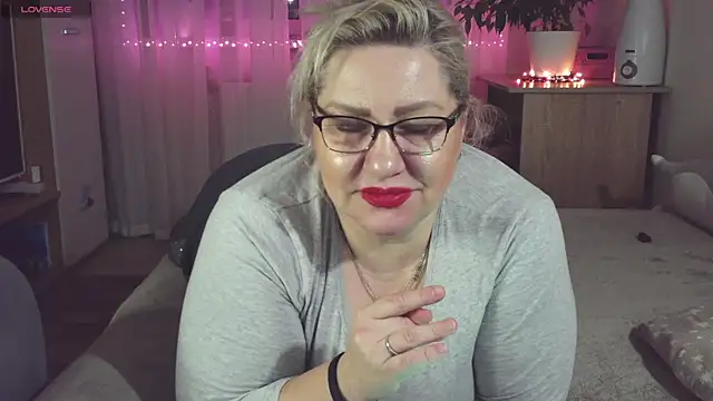 AngelinaGlam online show from 7, 2, 2025