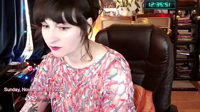 404girlnotfound online show from 16, 11, 2025