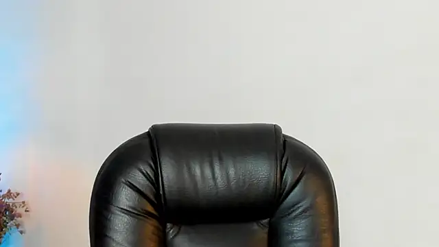 melody suarez online show from 2, 1, 2025