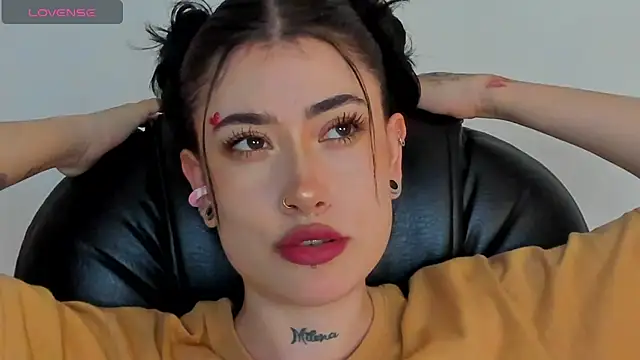 melody suarez online show from 14, 1, 2025