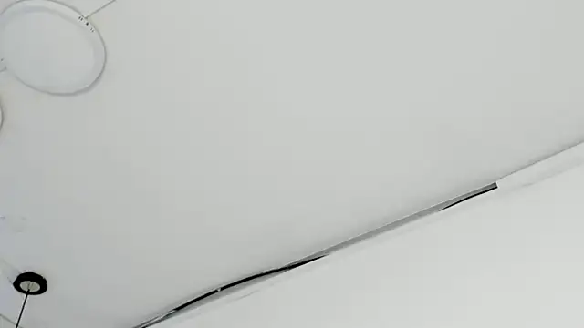 melody suarez online show from 26, 2, 2025