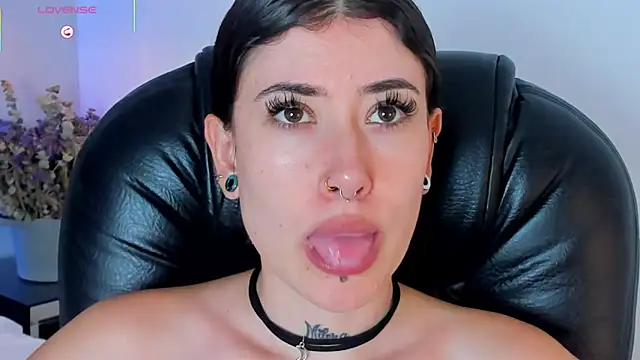 melody suarez online show from 2, 3, 2025