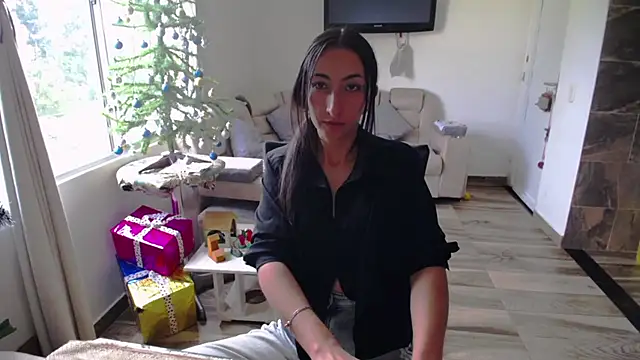 Snapshot of eibby_princess chatting on 18, 12, 2024 eibby princess online show from 18, 12, 2024