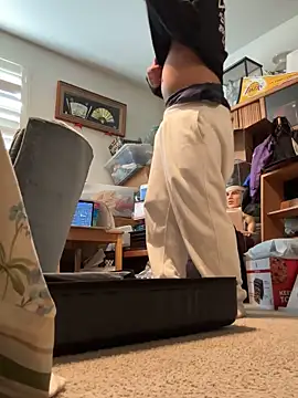 bigasianloads25 online show from 3, 1, 2025