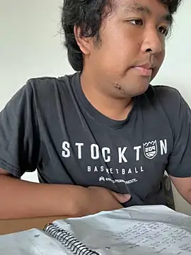 bigasianloads25 online show from 17, 3, 2025